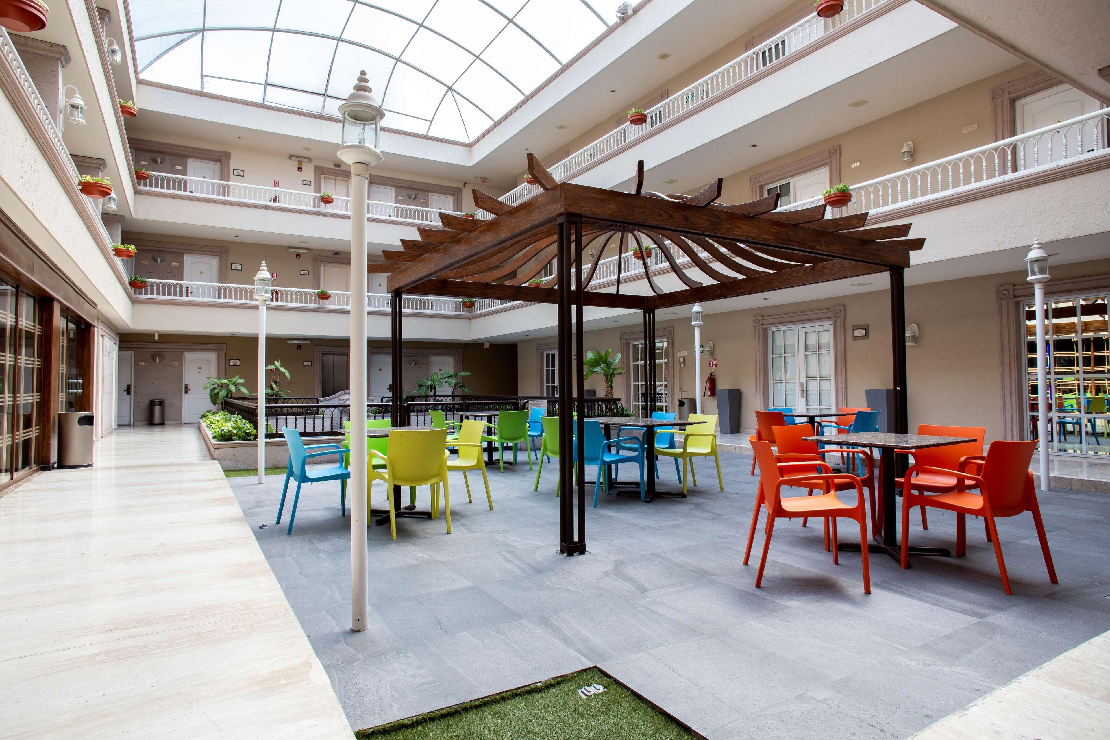 Best Western PLUS Monterrey Colón Exterior foto