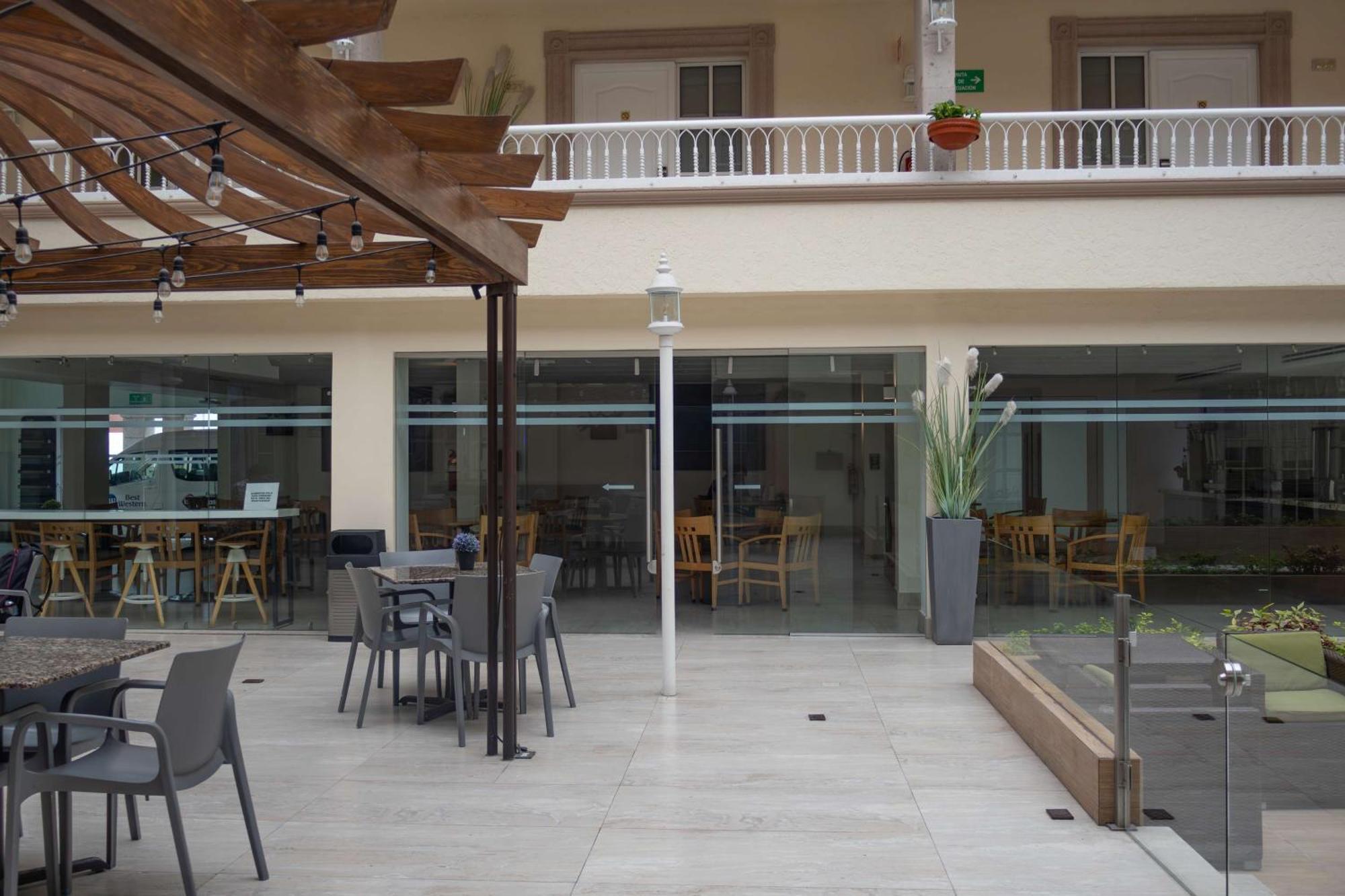 Best Western PLUS Monterrey Colón Exterior foto